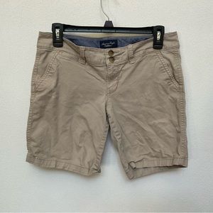 American Eagle Khaki Double Button Shorts Stretch Size 4 Uniform Basic